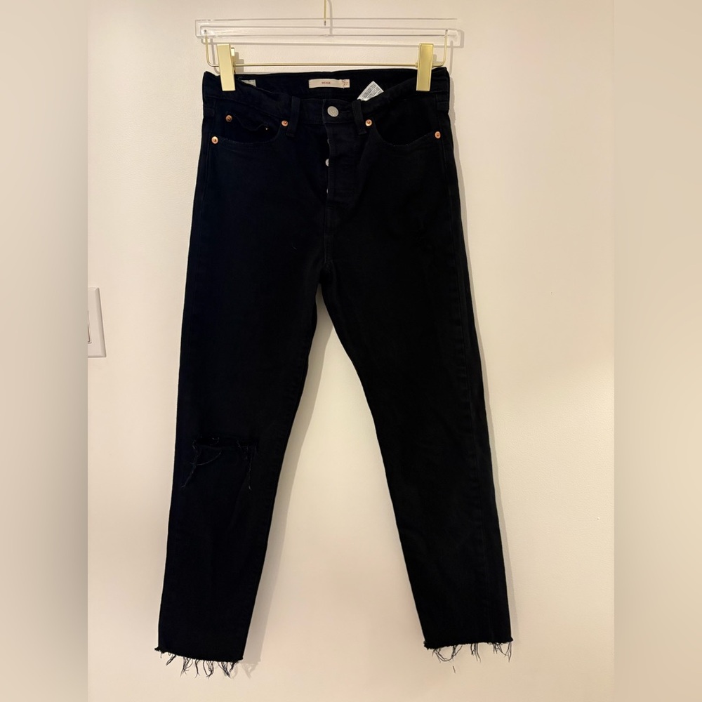 Levi’s Wedgie Black Distressed Denim Jeans - 27